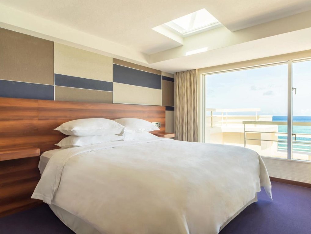 Camera Standard con vista sull'oceano Sheraton Okinawa Sunmarina Resort