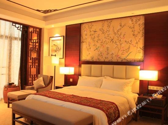 Standard Suite Yingbin Hotel