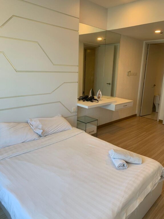 Standard room ExcluSuites Malacca @ The Wave Residence