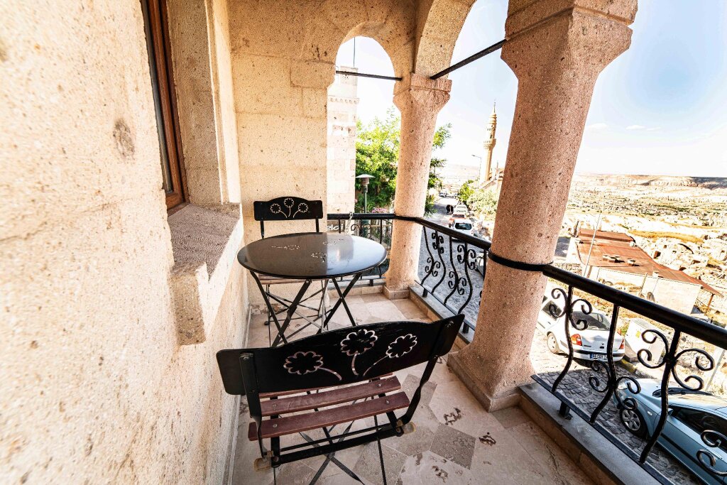 Deluxe chambre avec balcon Alice in Cappadocia