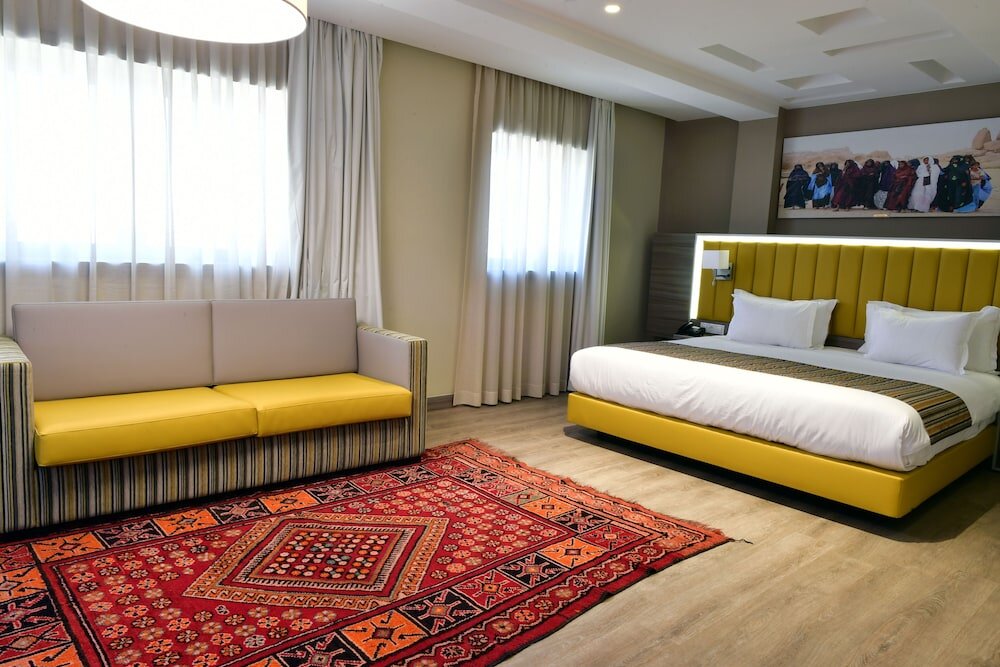 Suite Business Al Naya Hotel