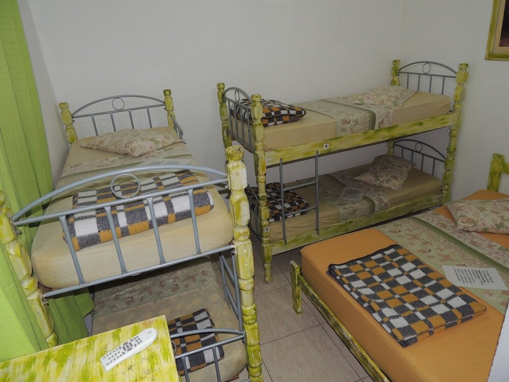 Кровать в общем номере (мужской номер) Pousada Casa do Rio Hostel - 8 min do Centro Hístorico - Passeio de Barco com saída da Pousada -Pago a parte- Perto das Praias e Beira Rio