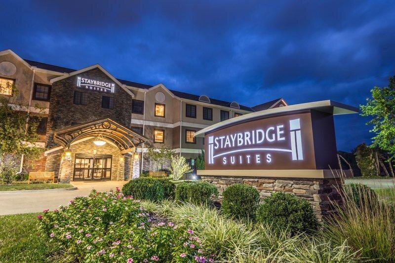 Двухместный люкс Staybridge Suites - Kansas City-Independence, an IHG Hotel