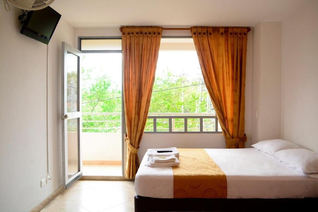 Трёхместный номер Standard с балконом и с красивым видом из окна Hotel Tropico Real Mesitas