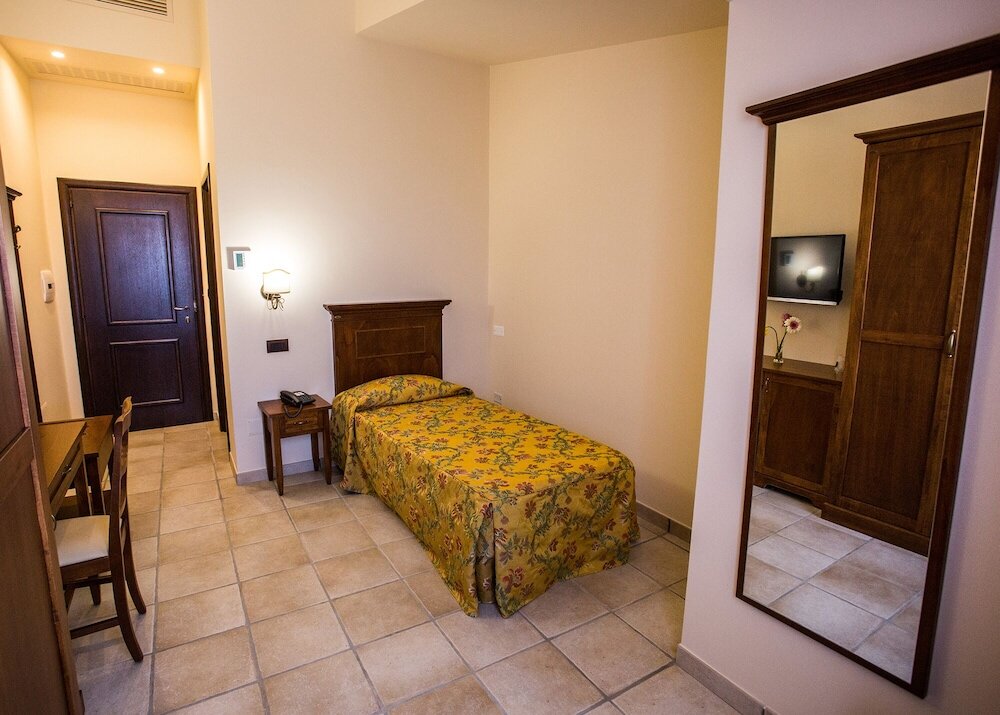 Room Fontanella Hotel