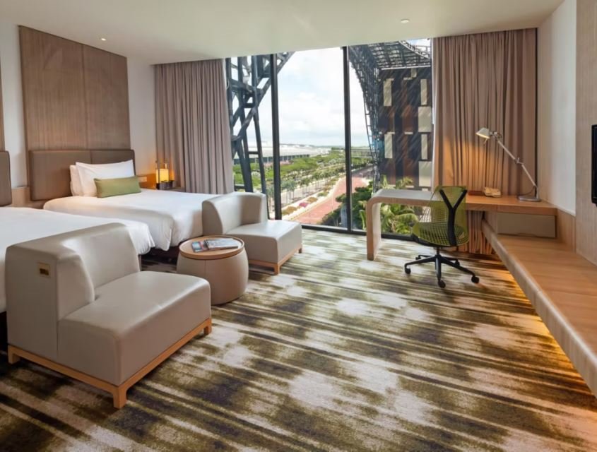 Premium Double room Crowne Plaza Changi Airport, an IHG Hotel