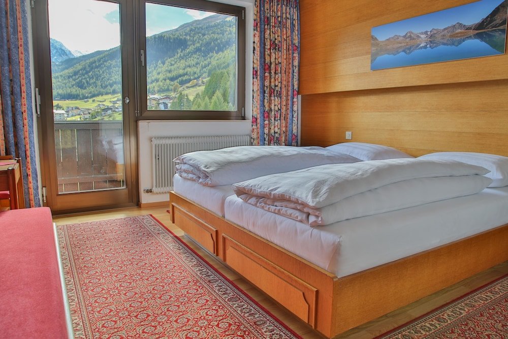 Habitación doble Confort con balcón y con vista a la montaña Pension Neururer