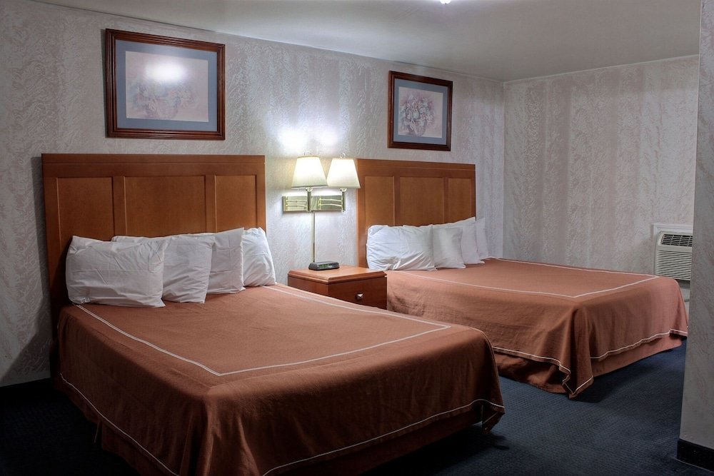 Номер Standard Castle Inn & Suites Niagara Falls