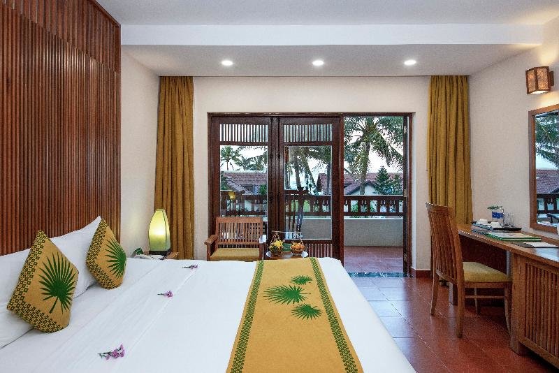 Двухместный номер Standard c 1 комнатой с балконом и с видом на море Palm Garden Beach Resort & Spa
