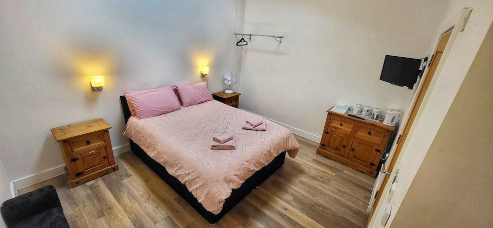 Номер Comfort с 2 комнатами Deepcut Lodge Bed & Breakfast