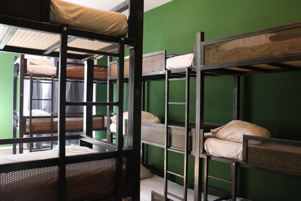 Кровать в общем номере Amsterdam Hostel Annemarie