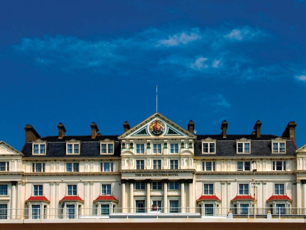 Номер Standard Royal Victoria Hotel