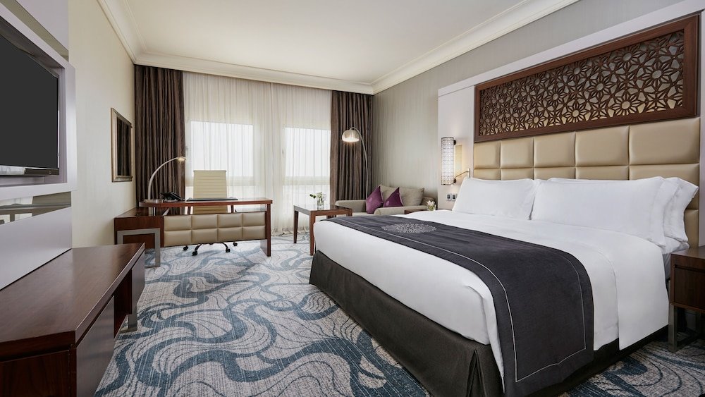 Двухместный клубный номер Classic с видом на море InterContinental Doha Beach & Spa, an IHG Hotel