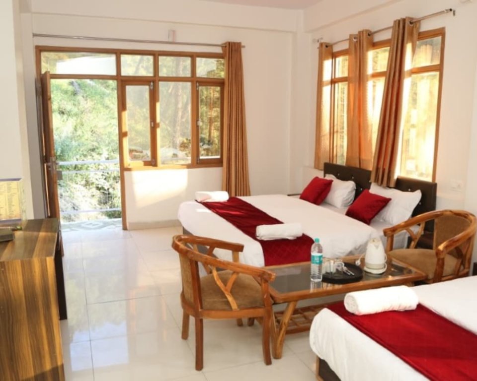 Habitación De lujo Goroomgo Asha Residency Shimla
