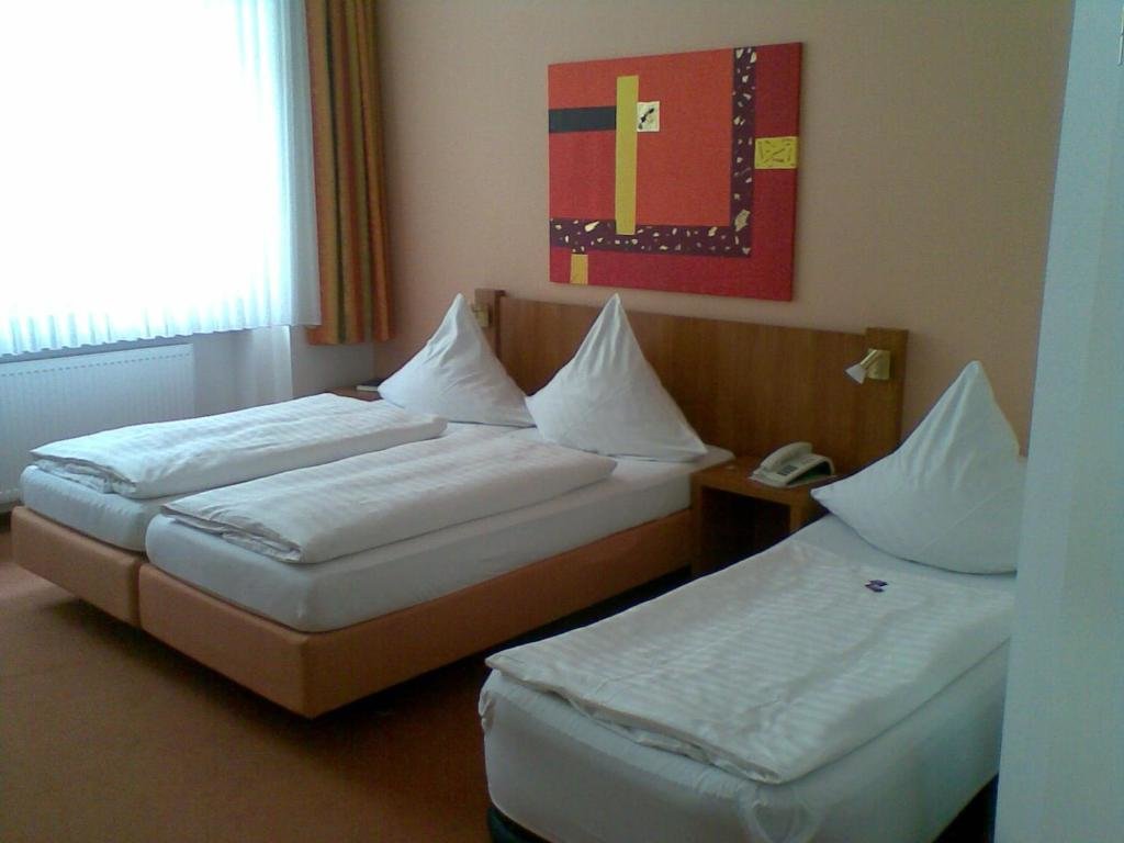Трёхместный номер Standard Hotel zur Krone