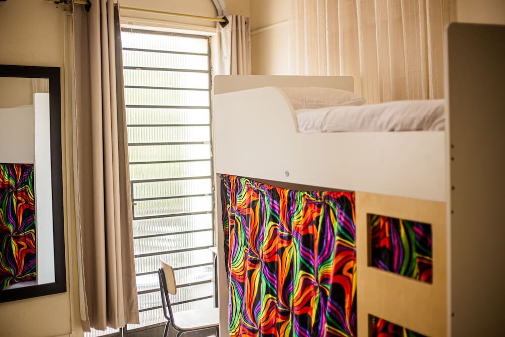 Кровать в общем номере (мужской номер) Hostel Liberdade