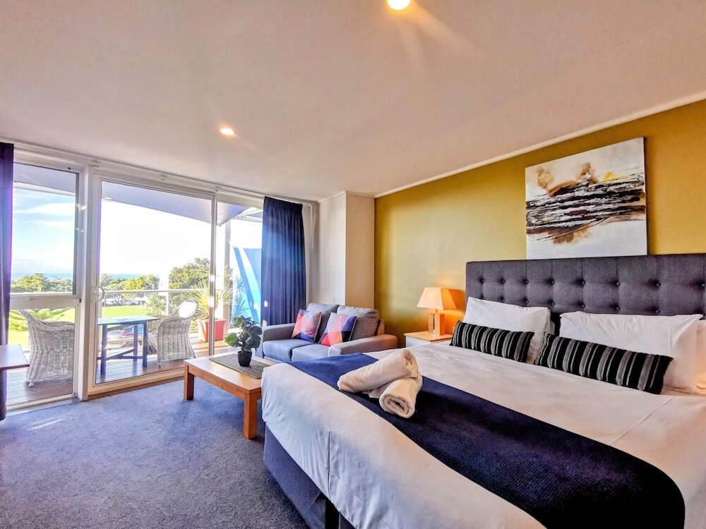 Deluxe Double room with balcony and with ocean view The Sandridge Motel