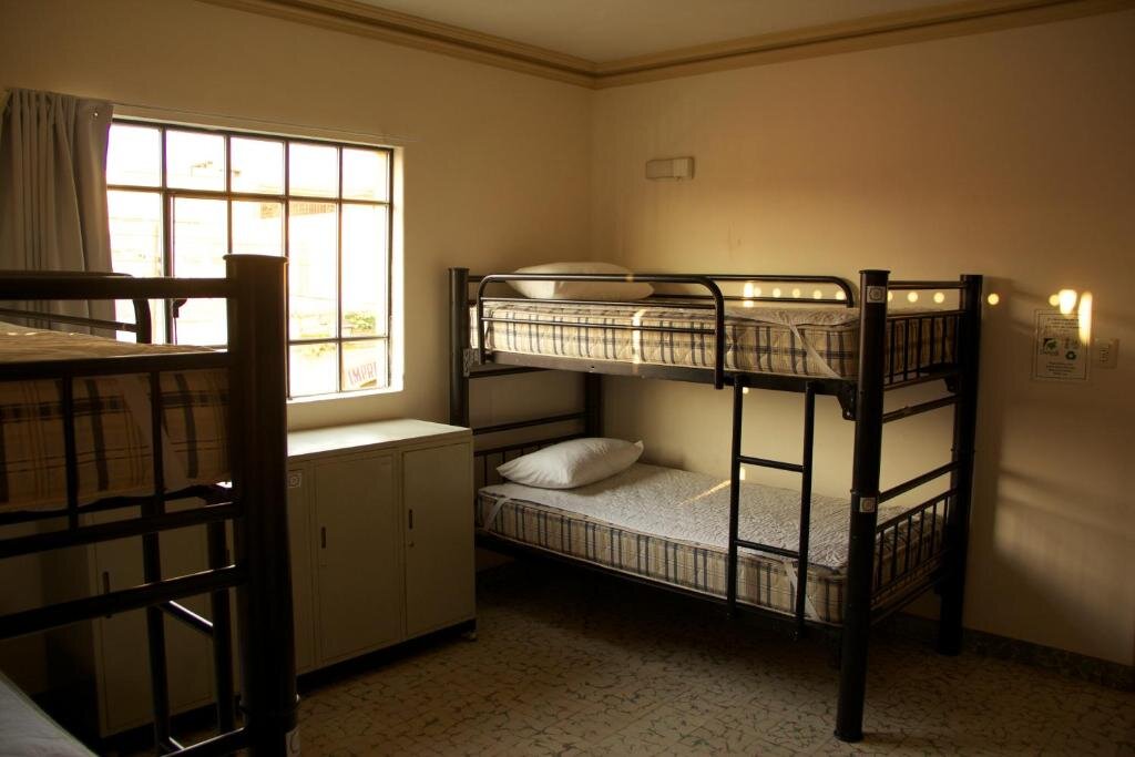 Кровать в общем номере Paulina Youth Hostel
