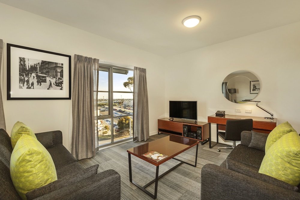 Апартаменты с 3 комнатами с балконом Quest Melbourne Airport