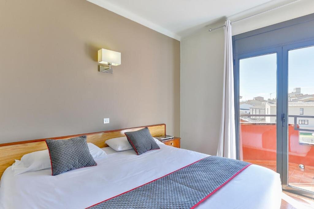 Standard Double room with balcony Hostal Alberana