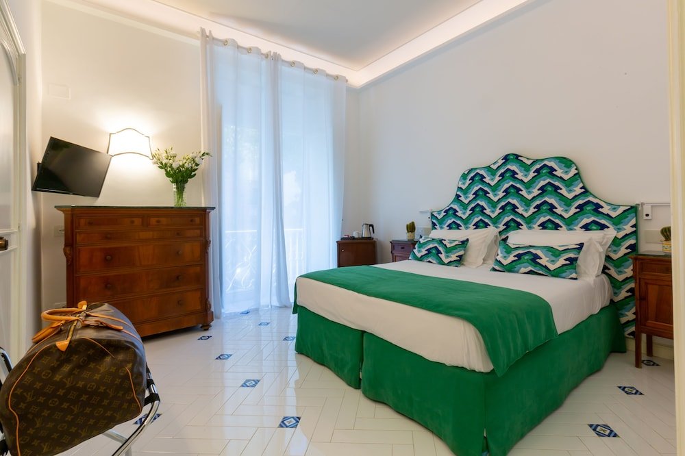 Трёхместный номер Comfort с балконом Hotel Villa Di Sorrento