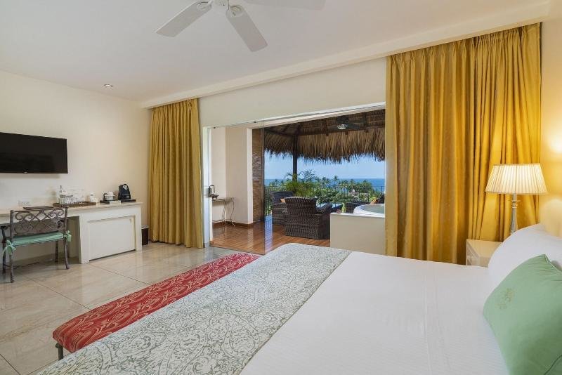 Standard double chambre avec balcon et Vue sur l'océan Jardin del Eden Boutique Hotel