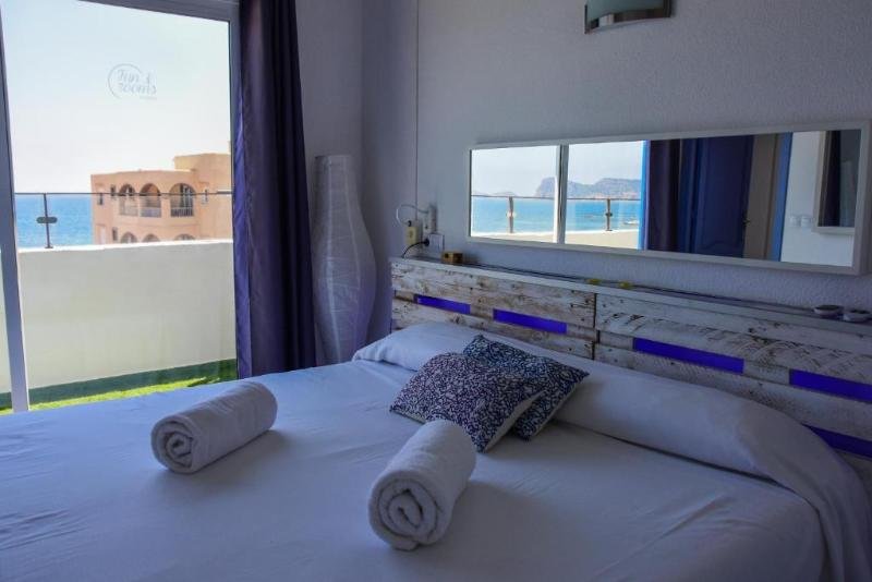Habitación Estándar con balcón Outsite Ibiza