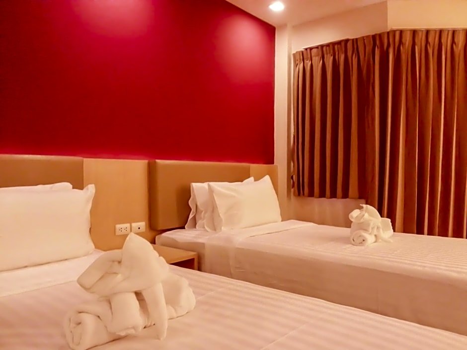 Superior Doppel Zimmer mit Poolblick Andatel Grande Patong Phuket