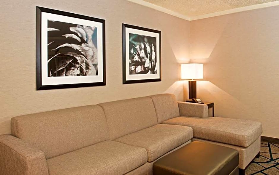 Номер Premium Embassy Suites by Hilton Portland Washington Square