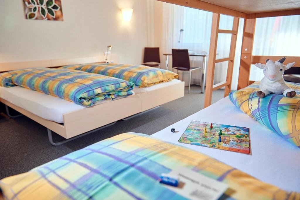 Standard Family room Ferien- und Familienhotel Alpina Adelboden