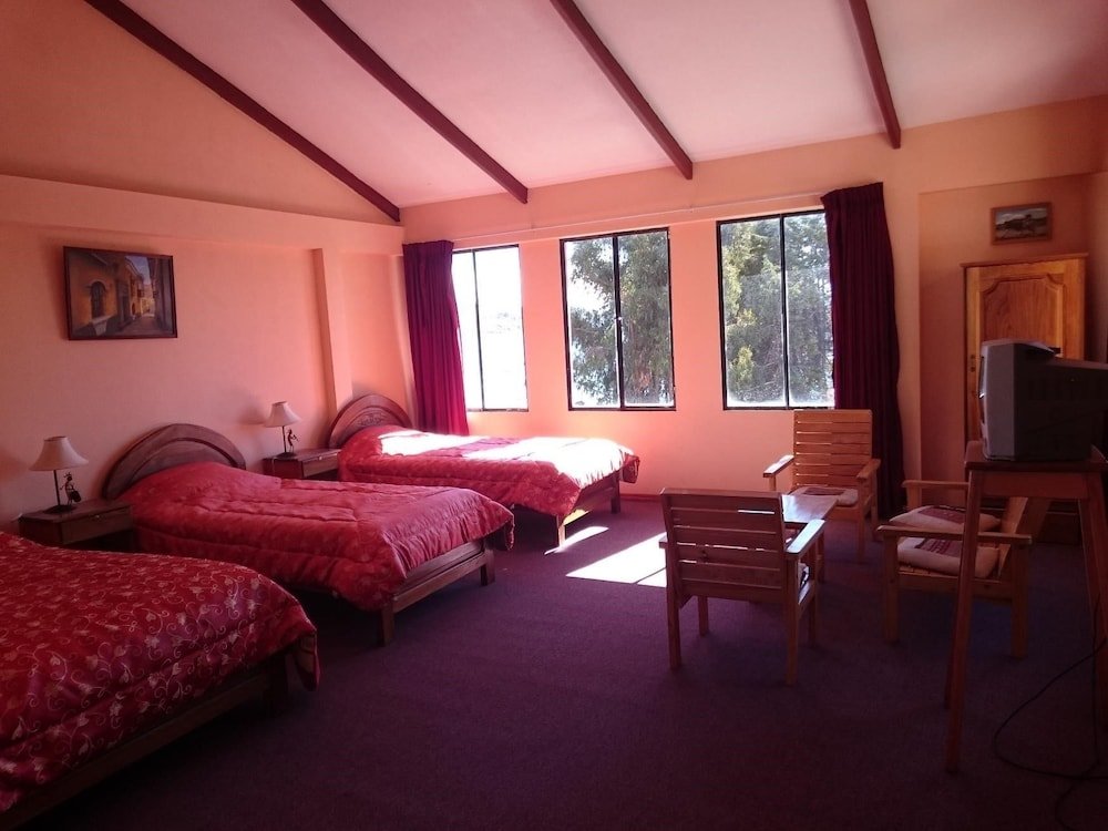 Standard Triple room Hostal Real los Andes del Lago