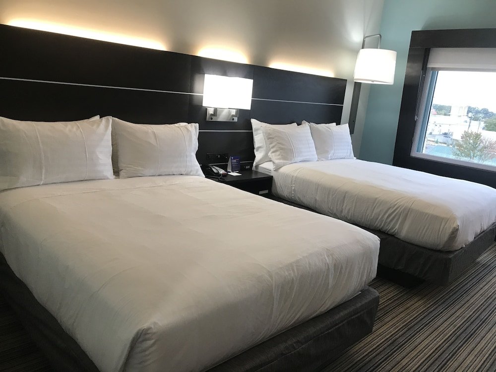 Standard Vierer Zimmer Holiday Inn Express & Suites Greenville SE - Simpsonville, an IHG Hotel