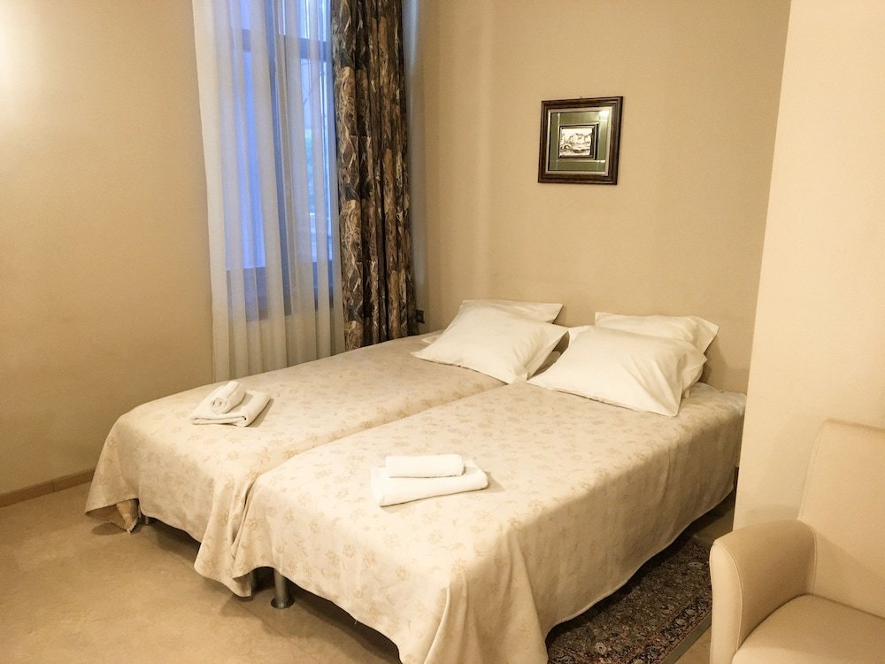 Standard room "room in Guest Room - Valensija - Family Room "