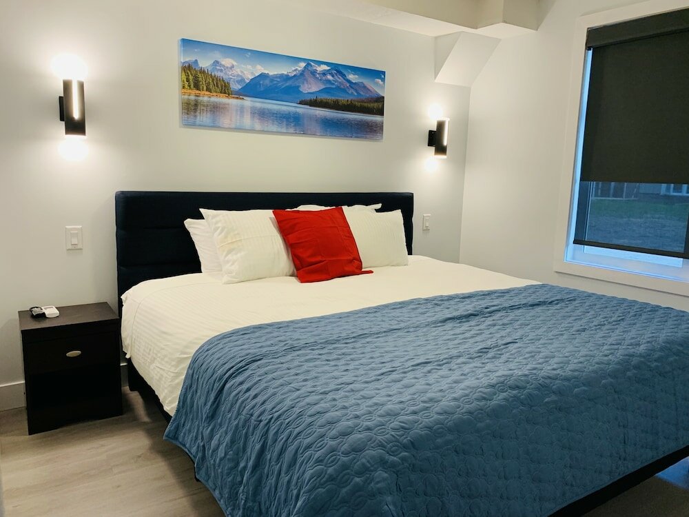 Апартаменты Luxurious One Bedroom Suite WindTower