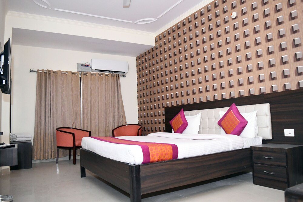 Deluxe Zimmer Ganga Darshanam Guesthouse at Dashashwamedh Ghat