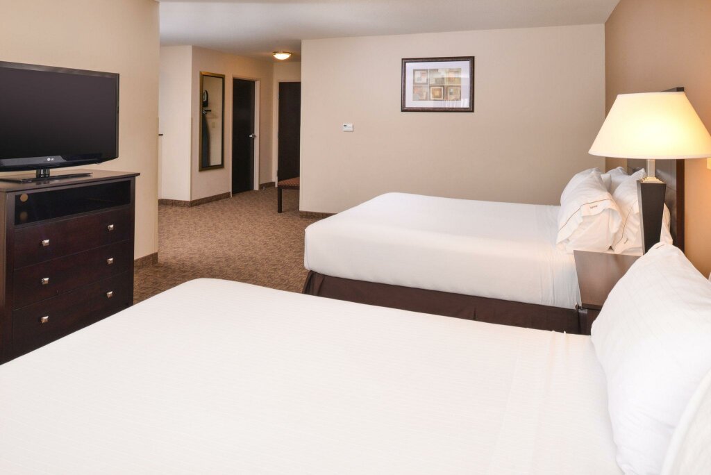 Doppel Suite Holiday Inn Express and Suites Wheeling, an IHG Hotel