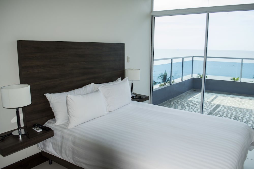 Номер Standard пентхаус с балконом Puerto Azul Boutique Resort & Marina
