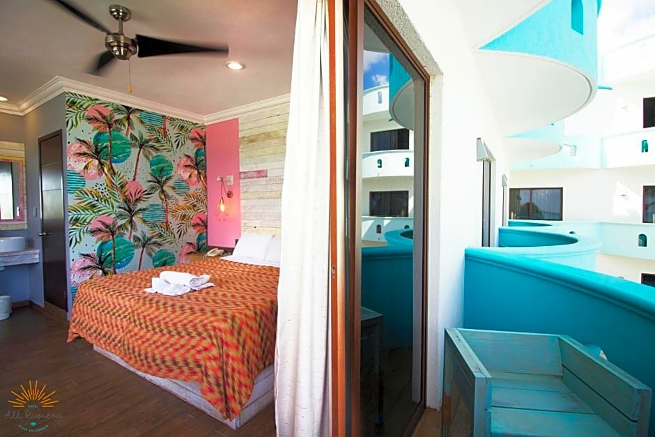 Standard Quadruple room with sea view Hotel All Riviera