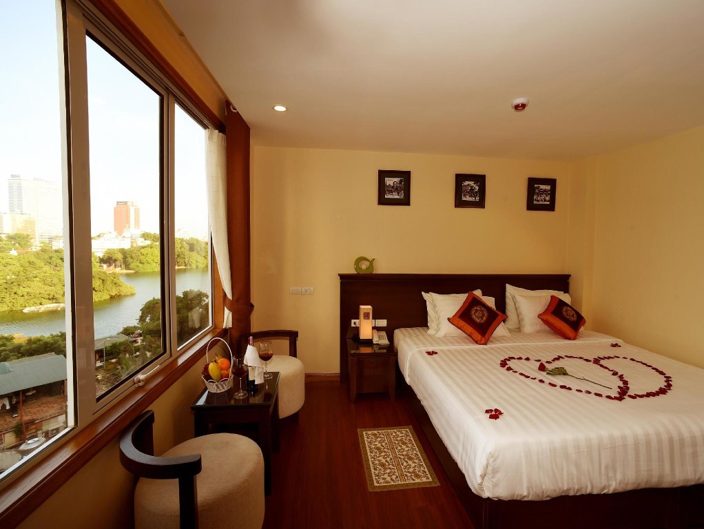Cama en dormitorio compartido Centre Point Hanoi Hotel