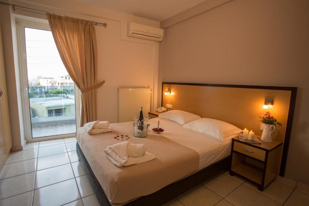 Standard Double room with balcony Theofilos City Hotel