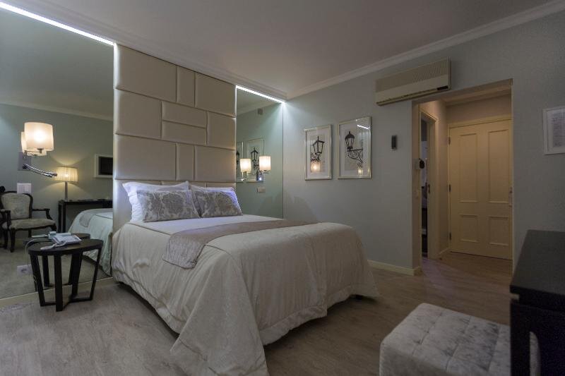 Standard simple chambre avec balcon Josefa D`Obidos Hotel