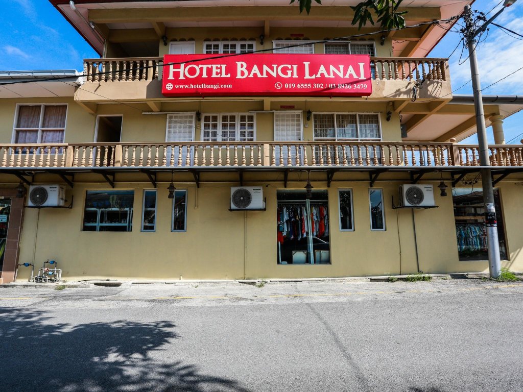 Suite OYO 44094 Bangi Lanai Hotel