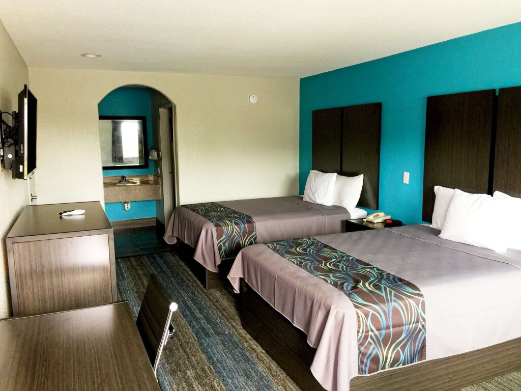 Standard Quadruple room Americas Best Value Inn & Suites Mont Belvieu Houston