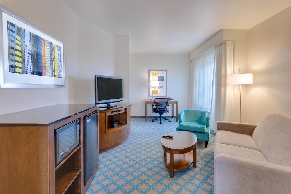 Люкс Fairfield Inn & Suites by Marriott San Francisco Airport