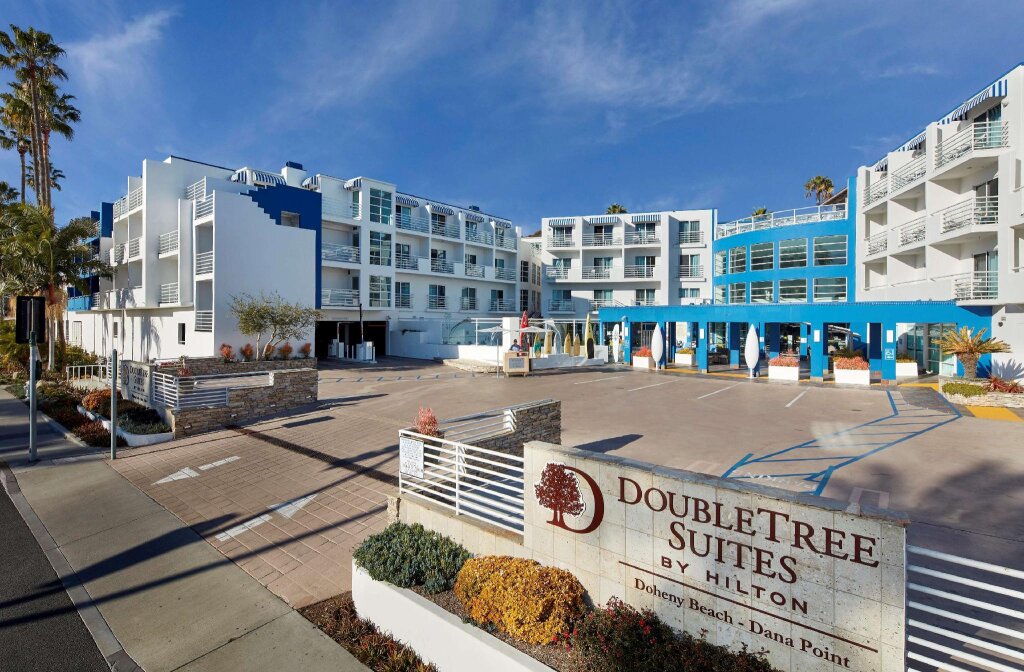 Четырёхместный номер Standard DoubleTree Suites by Hilton Doheny Beach