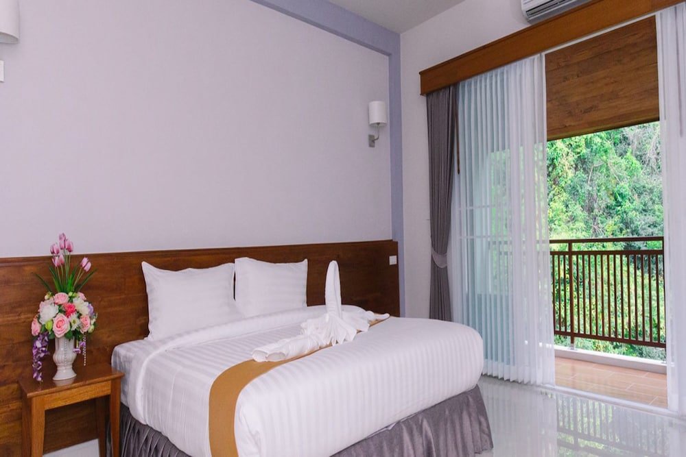 Camera Standard con balcone e con vista sulle montagne Royal Hill Satun Hotel