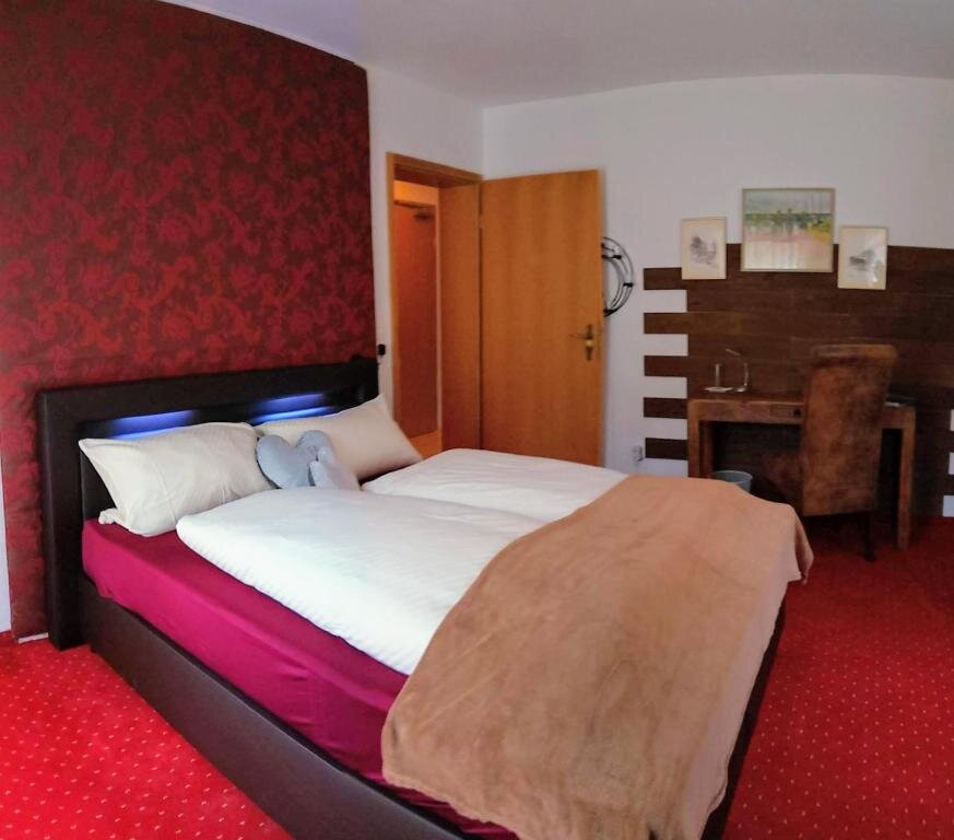 Comfort room Tourist Hotel Boehm