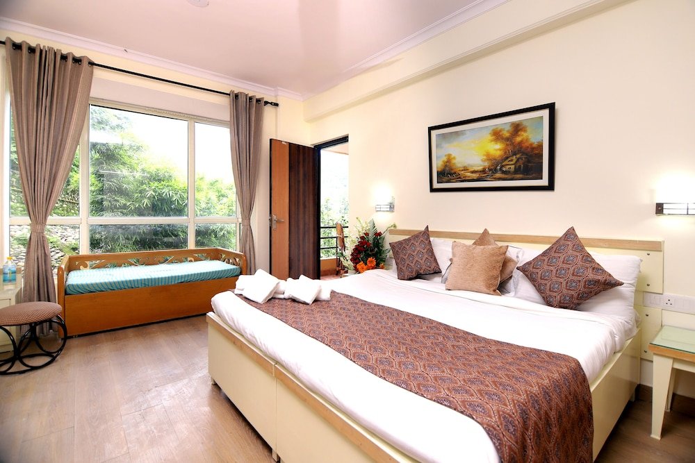 Luxe appartement 2 chambres avec balcon et Vue sur la rivière Luxury Aloha Apartments