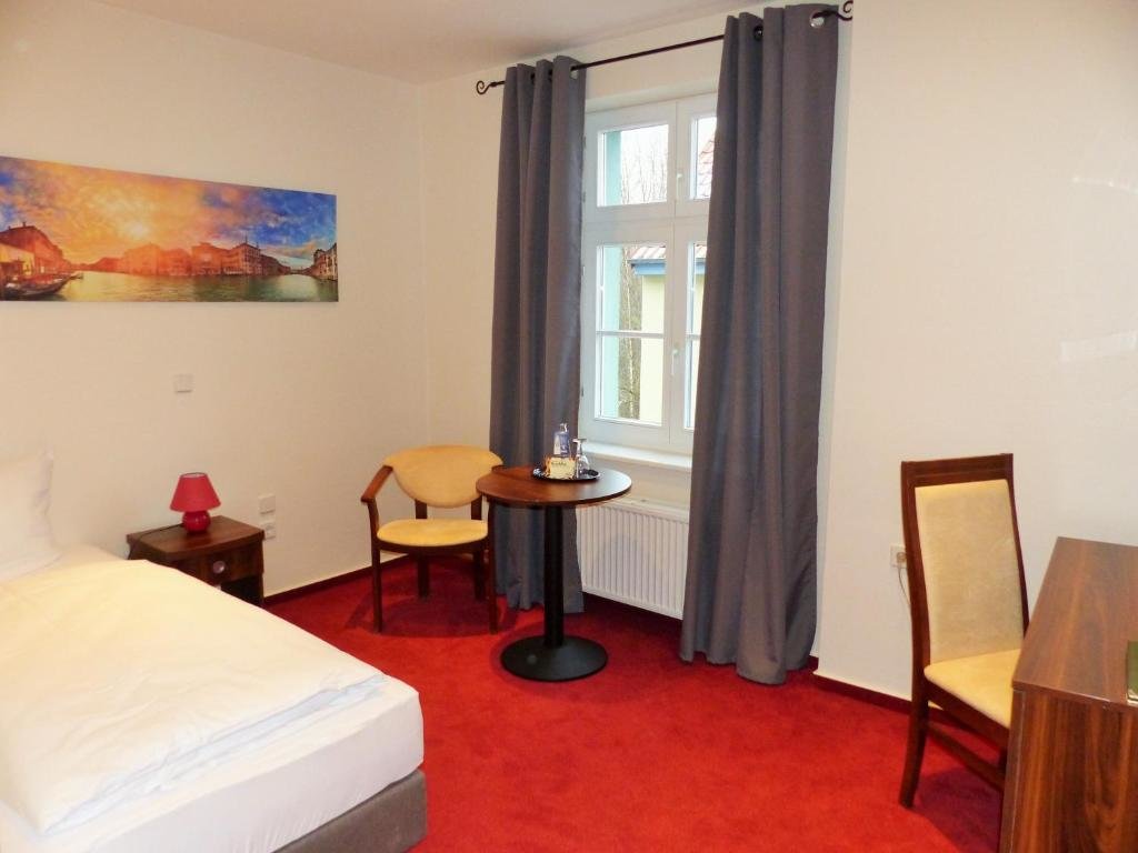 Номер Comfort Frankfurt-Oder,Hotel & Restaurant ,,Zur Alten Oder"
