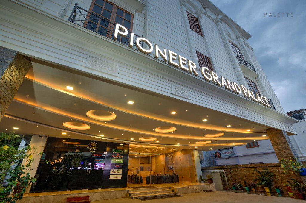 Suite Hotel Pioneer Grand Palace
